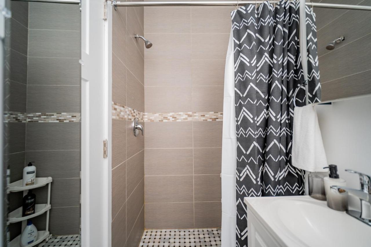 3-Bedroom Gem Apt With In-Unit Laundry - Lawndale 1 & 2 Rep ชิคาโก ภายนอก รูปภาพ