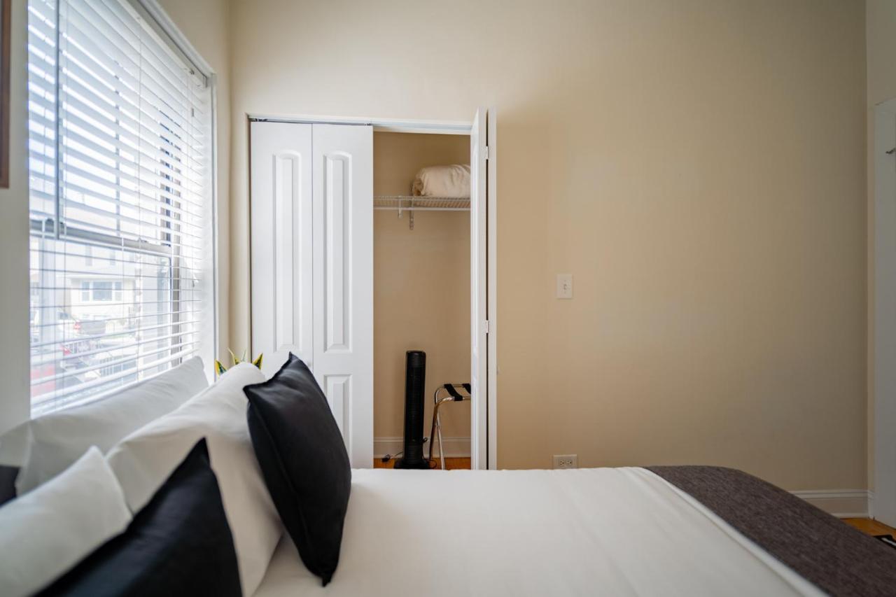 3-Bedroom Gem Apt With In-Unit Laundry - Lawndale 1 & 2 Rep ชิคาโก ภายนอก รูปภาพ